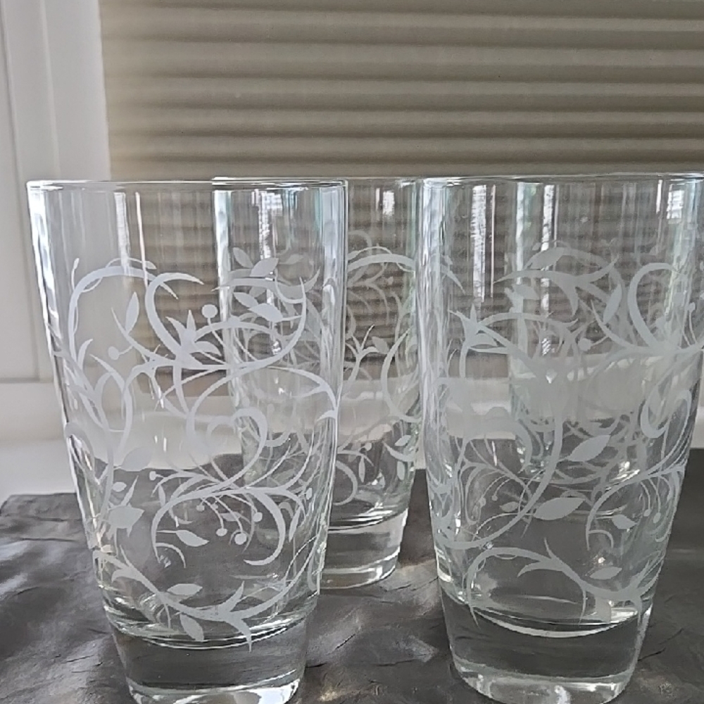 Crystal Elegant Drinkware Set for Dining